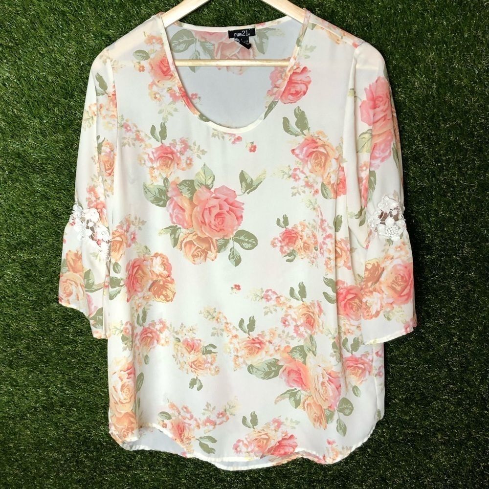 Rue21 Floral Embroidered Blouse